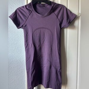Lululemon swiftly tech short sleeve